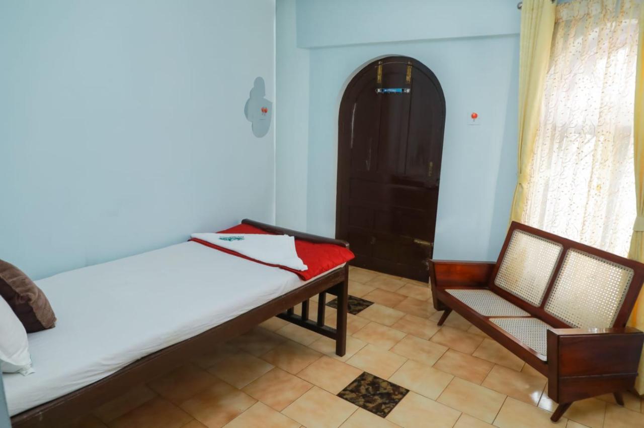 Bob Leisure'S Bed & Breakfast Ooty Bagian luar foto